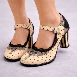 🌙 Hot Chocolate Design “Golden Nights” Mary Jane Pumps – Size 35 (US 5)